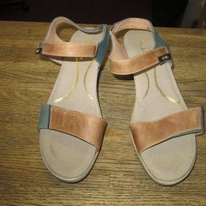 Women's NAOT Leather Sandals, Tan & Blue, 37 New